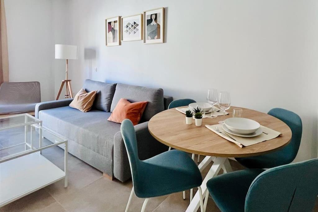 Lovely Apartment Close By City Center Màlaga Exteriér fotografie